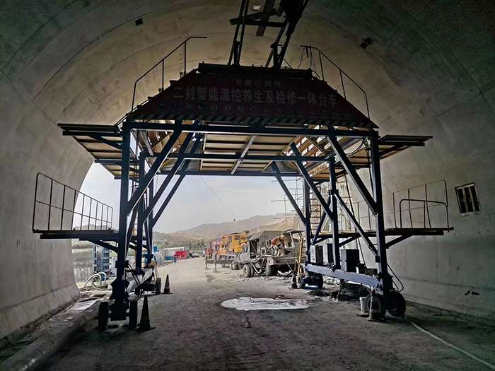 布料機、大型布料機、行走式布料機、圓筒布料機、行走式液壓布料機、移動式液壓布料機、電動布料機、手動布料機、梁場專用液壓布料機