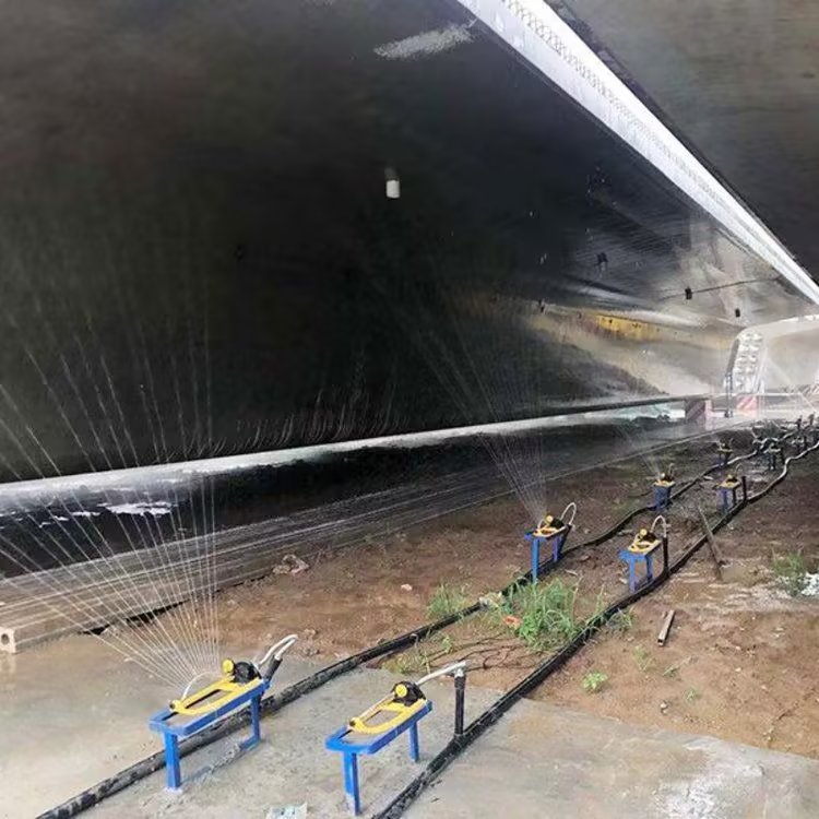 布料機(jī)、大型布料機(jī)、行走式布料機(jī)、圓筒布料機(jī)、行走式液壓布料機(jī)、移動(dòng)式液壓布料機(jī)、電動(dòng)布料機(jī)、手動(dòng)布料機(jī)、梁場專用液壓布料機(jī)